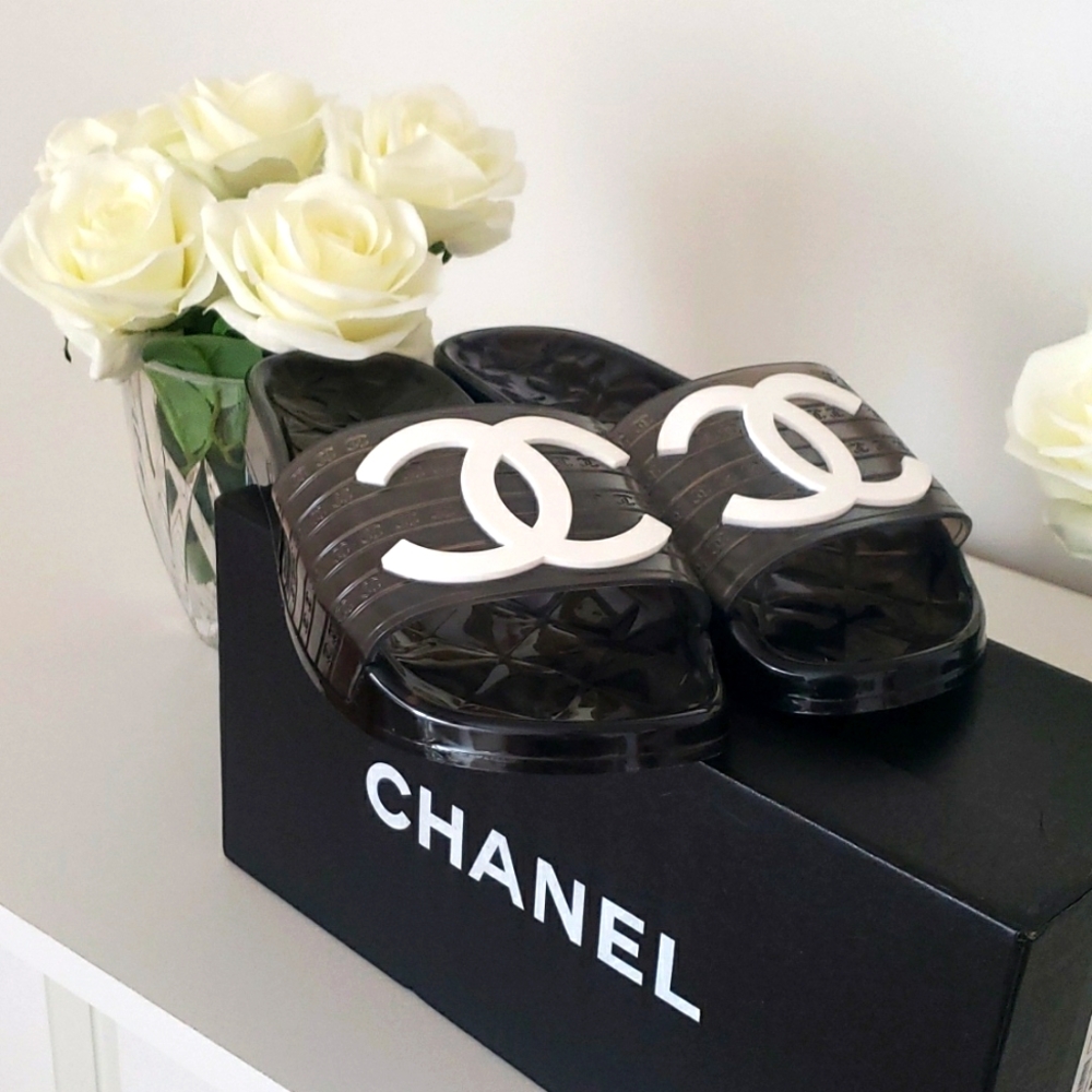Chanel Black/White Jelly Slides sz 40